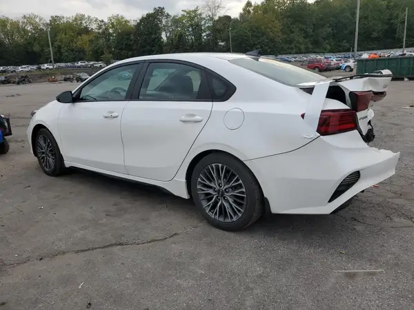 3KPF54AD3PE539959 2023 KIA FORTE - Image 2