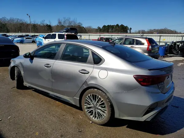 3KPF54AD3PE551349 2023 KIA FORTE - Image 2