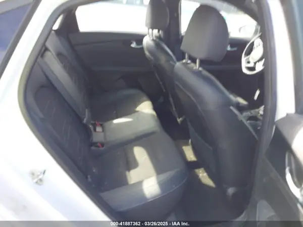 3KPF54AD3PE552338 2023 KIA FORTE - Image 8