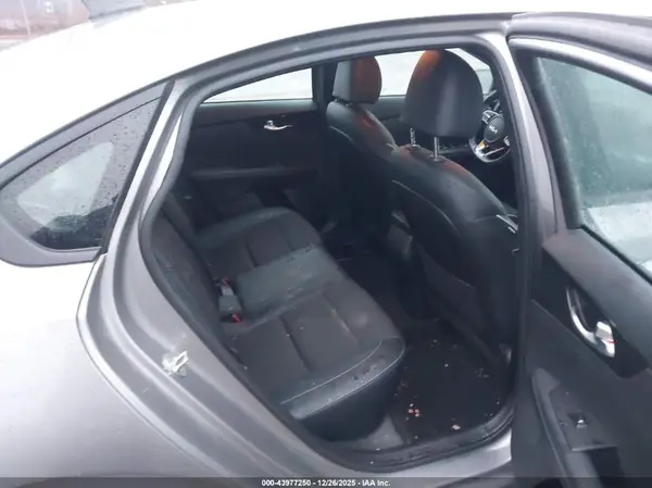 3KPF54AD3PE562416 2023 KIA FORTE - Image 8