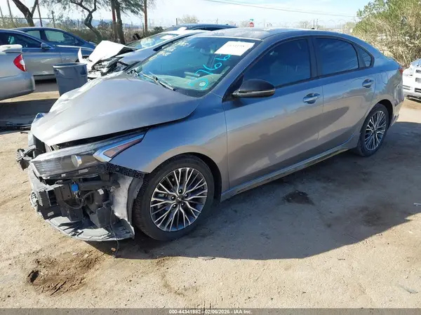 3KPF54AD3PE576123 2023 KIA FORTE - Image 2