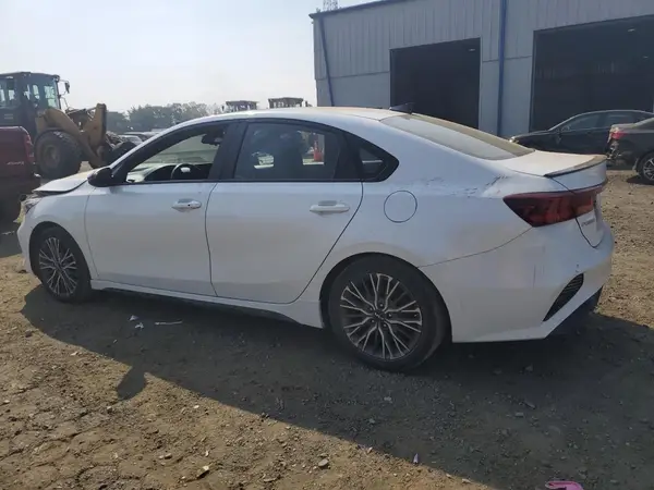 3KPF54AD3PE579054 2023 KIA FORTE - Image 2