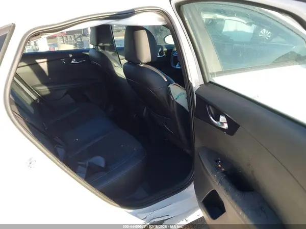 3KPF54AD3PE584545 2023 KIA FORTE - Image 8
