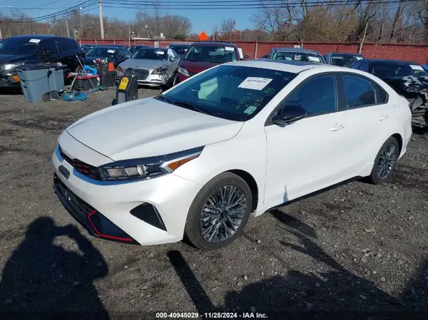3KPF54AD3PE585470 2023 KIA FORTE - Image 2