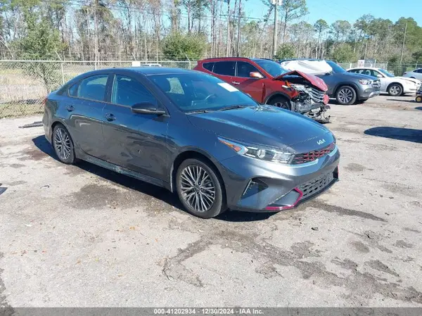 3KPF54AD3PE586067 2023 KIA FORTE - Image 1