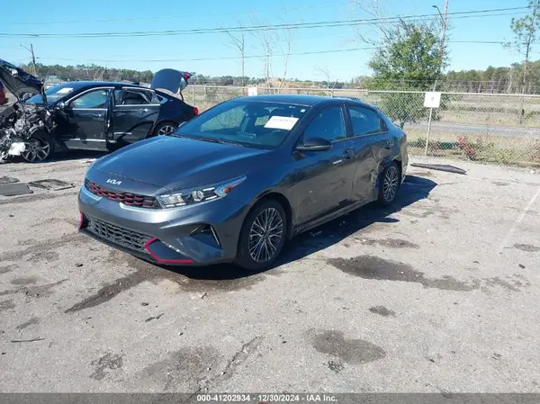3KPF54AD3PE586067 2023 KIA FORTE - Image 2