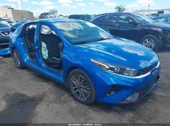 3KPF54AD3PE586733 2023 KIA FORTE