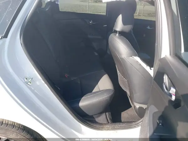 3KPF54AD3PE587784 2023 KIA FORTE - Image 8