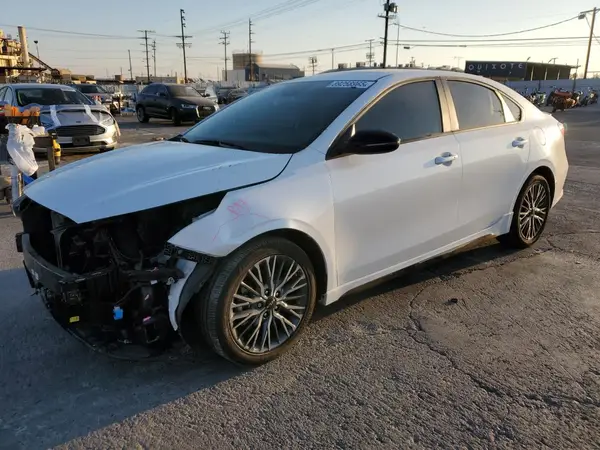 3KPF54AD3PE588532 2023 KIA FORTE - Image 1