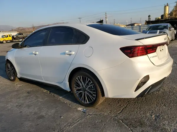 3KPF54AD3PE588532 2023 KIA FORTE - Image 2