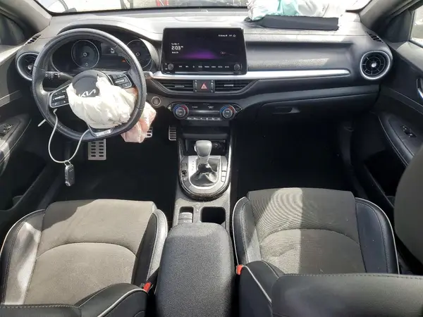 3KPF54AD3PE590359 2023 KIA FORTE - Image 8