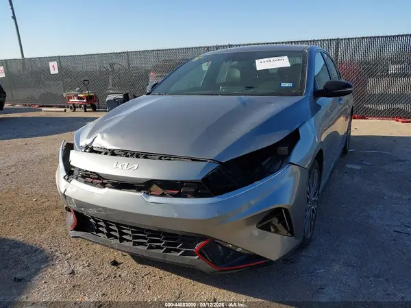 3KPF54AD3PE591558 2023 KIA FORTE - Image 2