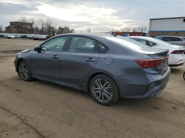3KPF54AD3PE592841 2023 KIA FORTE - Image 2