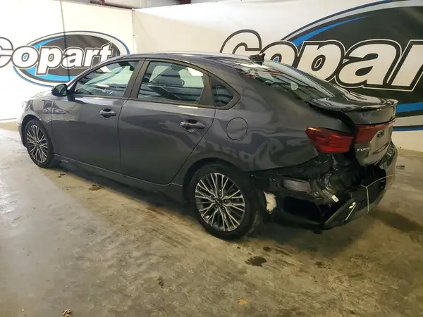3KPF54AD3PE597683 2023 KIA FORTE - Image 2