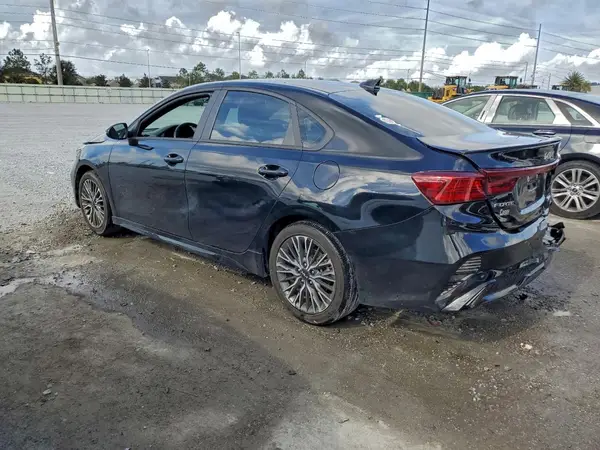 3KPF54AD3PE599983 2023 KIA FORTE - Image 2