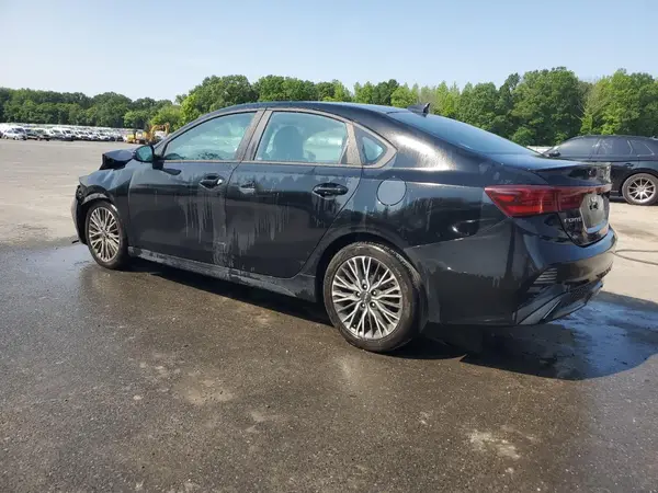 3KPF54AD3PE605930 2023 KIA FORTE - Image 2