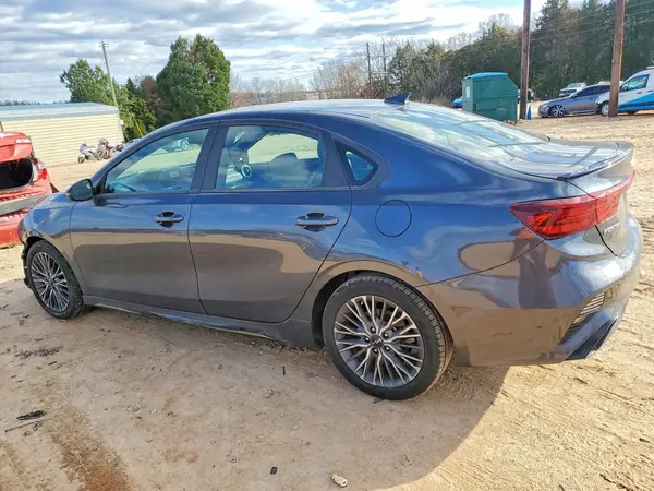 3KPF54AD3PE606768 2023 KIA FORTE - Image 2