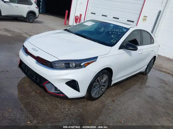 3KPF54AD3PE619066 2023 KIA FORTE - Image 2