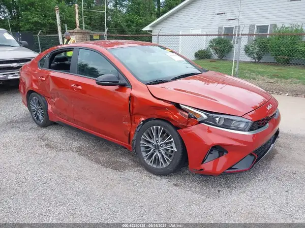 3KPF54AD3PE629435 2023 KIA FORTE - Image 1