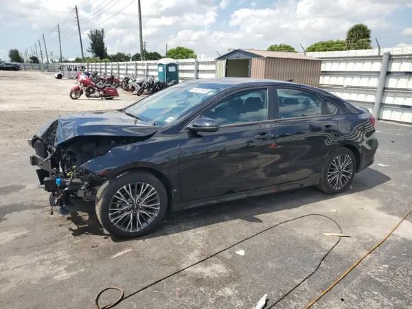 3KPF54AD3PE638247 2023 KIA FORTE - Image 1