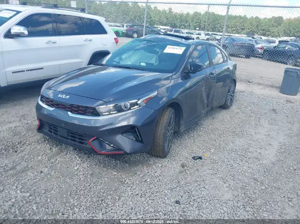 3KPF54AD3PE639026 2023 KIA FORTE - Image 2