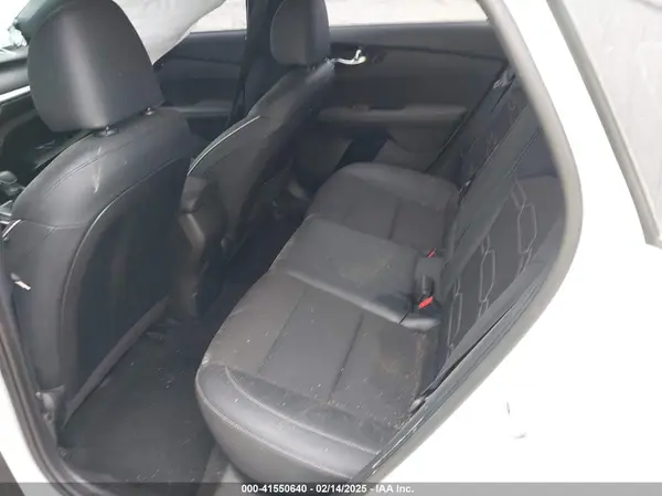 3KPF54AD3PE645070 2023 KIA FORTE - Image 8