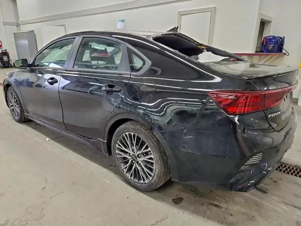 3KPF54AD3PE645585 2023 KIA FORTE - Image 2