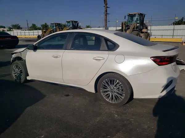 3KPF54AD3PE649734 2023 KIA FORTE - Image 2