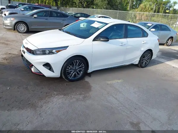 3KPF54AD3PE660345 2023 KIA FORTE - Image 2