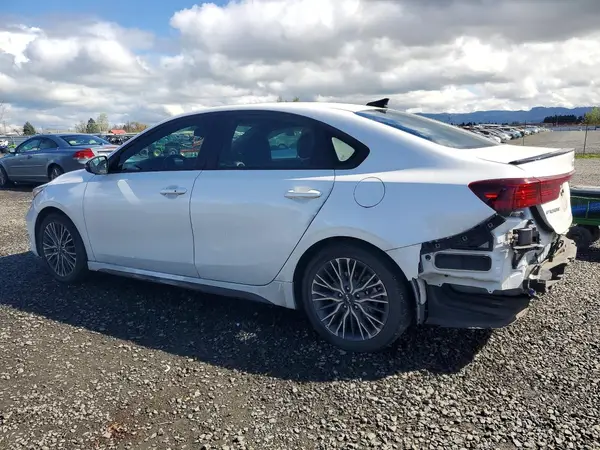 3KPF54AD3PE661480 2023 KIA FORTE - Image 2