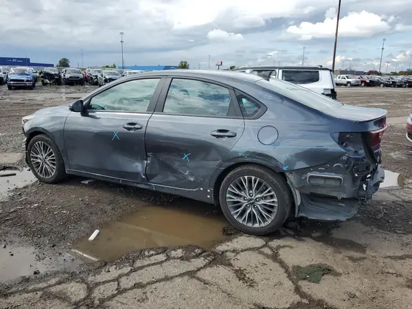 3KPF54AD3PE663181 2023 KIA FORTE - Image 2