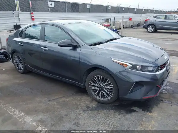 3KPF54AD3PE666565 2023 KIA FORTE - Image 1