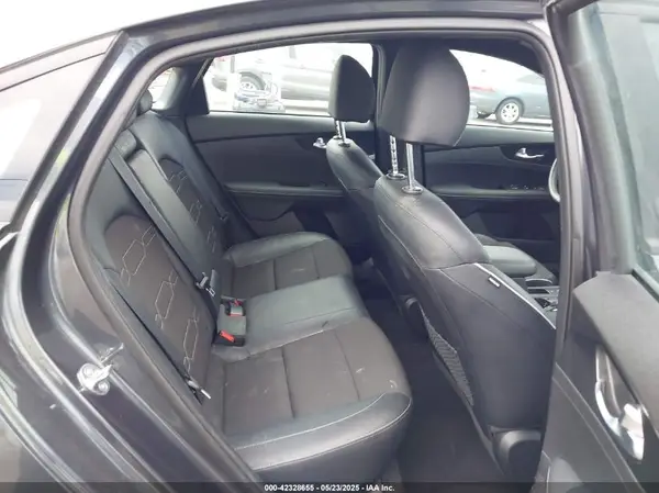 3KPF54AD3PE666565 2023 KIA FORTE - Image 8