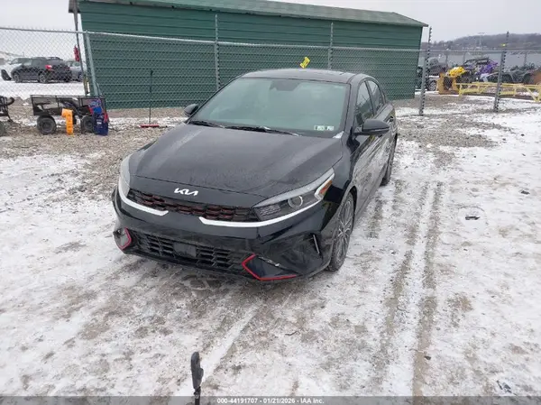 3KPF54AD3PE667859 2023 KIA FORTE - Image 2