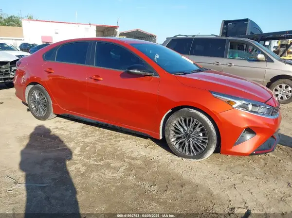 3KPF54AD3PE669899 2023 KIA FORTE - Image 1