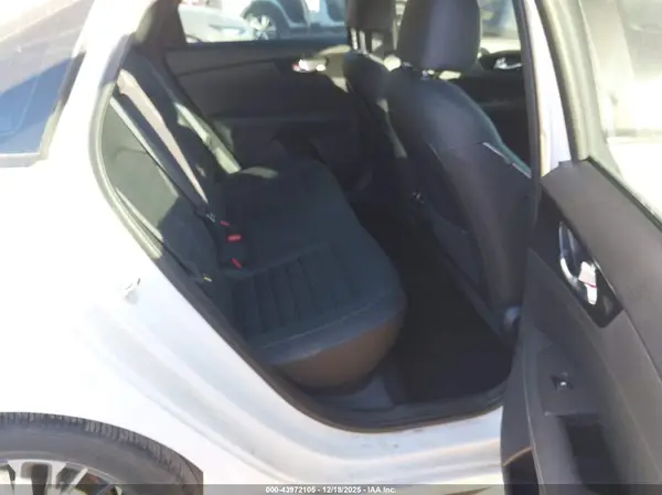 3KPF54AD3PE670194 2023 KIA FORTE - Image 8