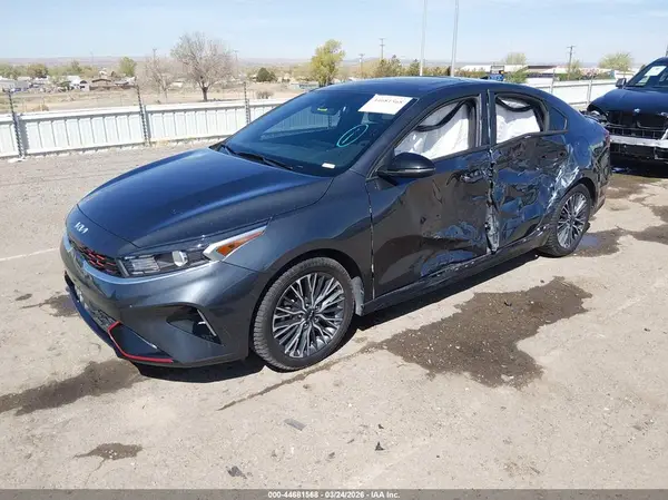 3KPF54AD3PE670891 2023 KIA FORTE - Image 2