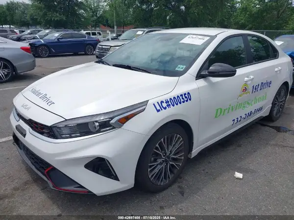 3KPF54AD3PE674312 2023 KIA FORTE - Image 2