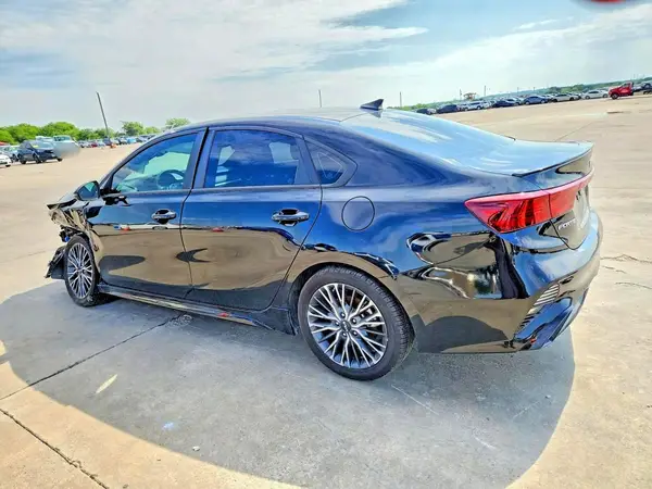 3KPF54AD3PE679512 2023 KIA FORTE - Image 2