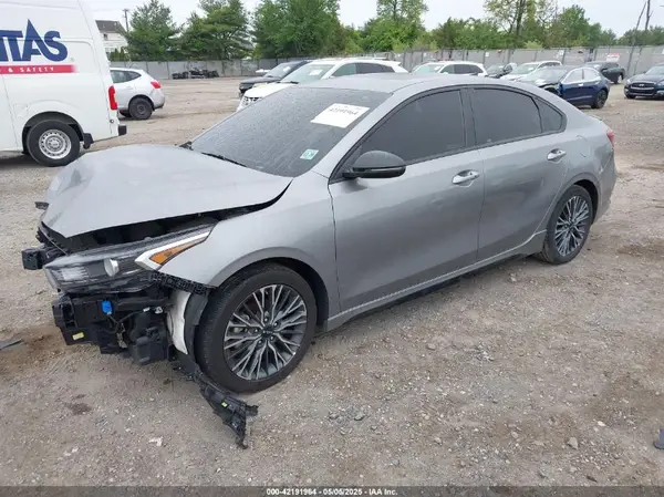 3KPF54AD3PE684578 2023 KIA FORTE - Image 2
