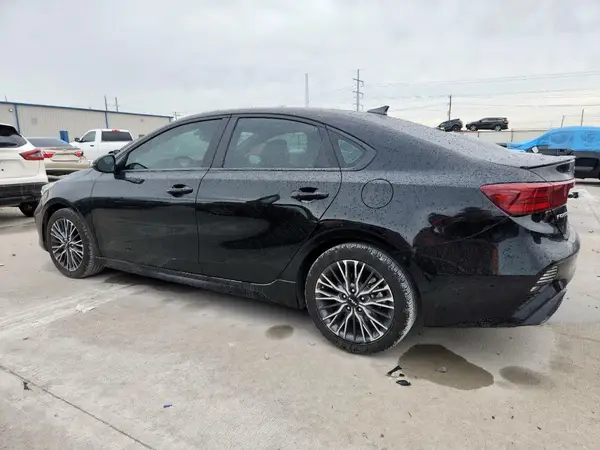 3KPF54AD3PE688744 2023 KIA FORTE - Image 2