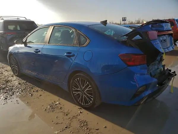 3KPF54AD3PE689439 2023 KIA FORTE - Image 2