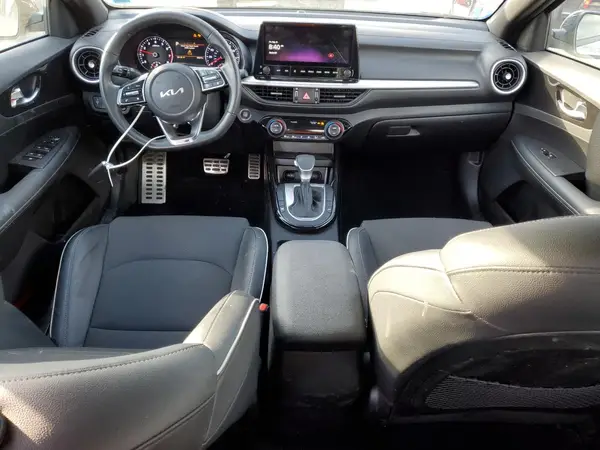3KPF54AD3RE693333 2024 KIA FORTE - Image 8