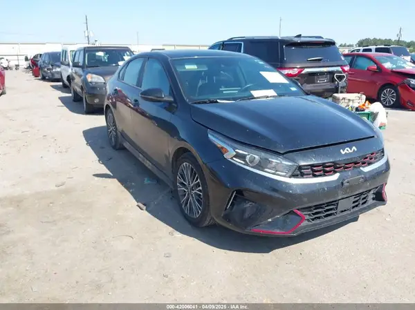 3KPF54AD3RE714214 2024 KIA FORTE - Image 1