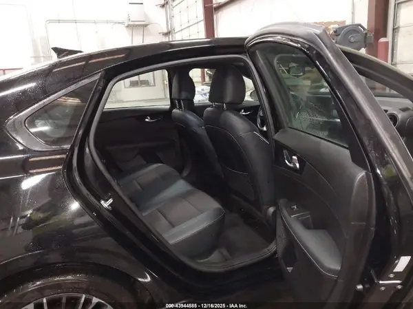 3KPF54AD3RE714245 2024 KIA FORTE - Image 8