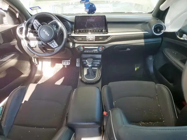 3KPF54AD3RE715587 2024 KIA FORTE - Image 8