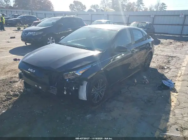 3KPF54AD3RE721731 2024 KIA FORTE - Image 2
