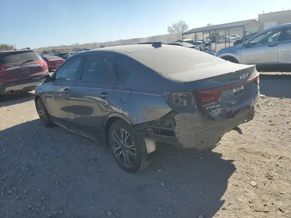 3KPF54AD3RE724130 2024 KIA FORTE - Image 2