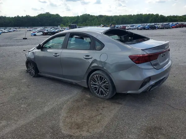 3KPF54AD3RE725309 2024 KIA FORTE - Image 2