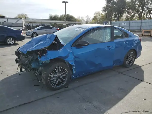 3KPF54AD3RE727772 2024 KIA FORTE - Image 1